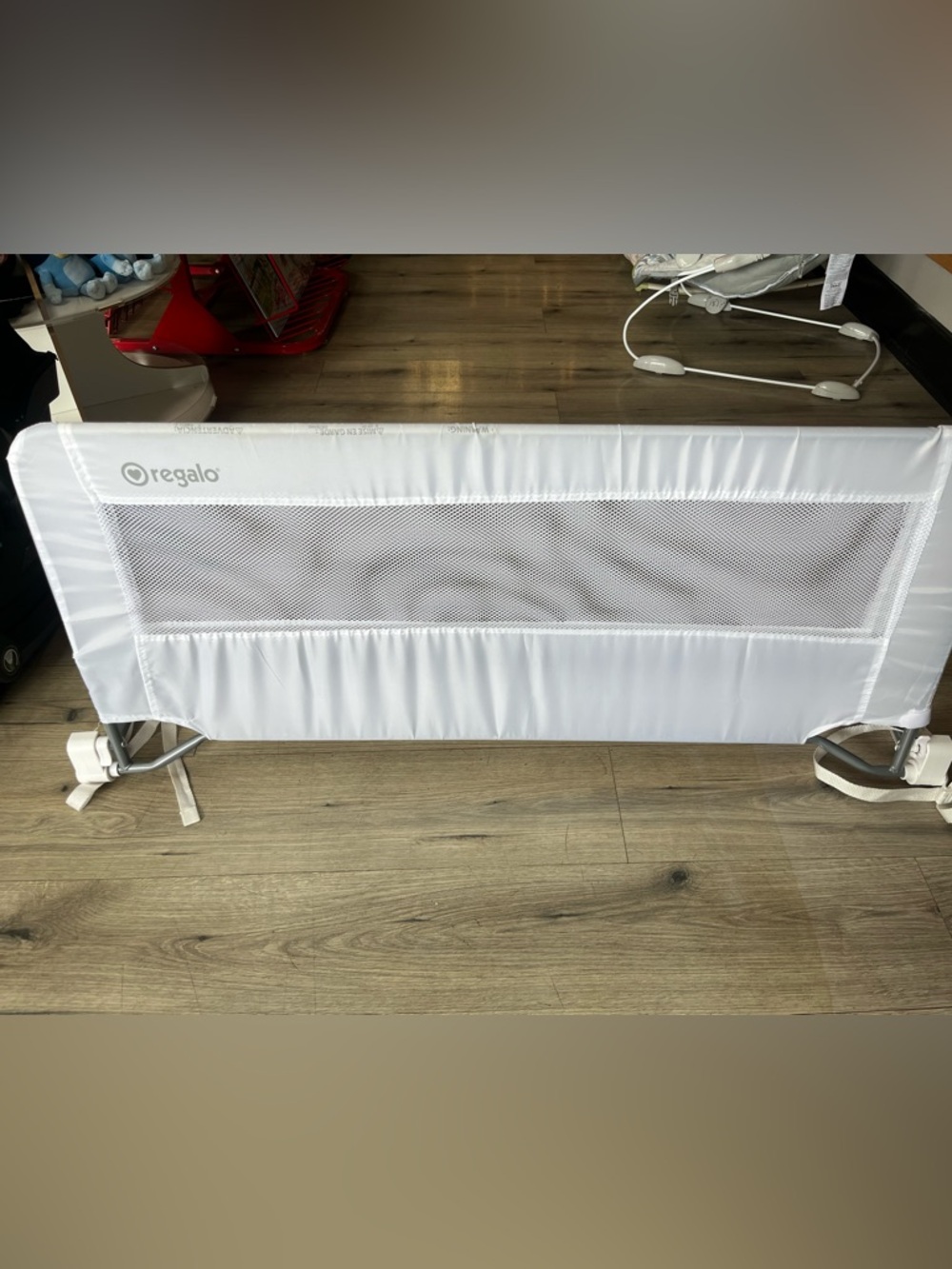 Regalo Safety Swing Down Bed Rail Guard for Toddlers